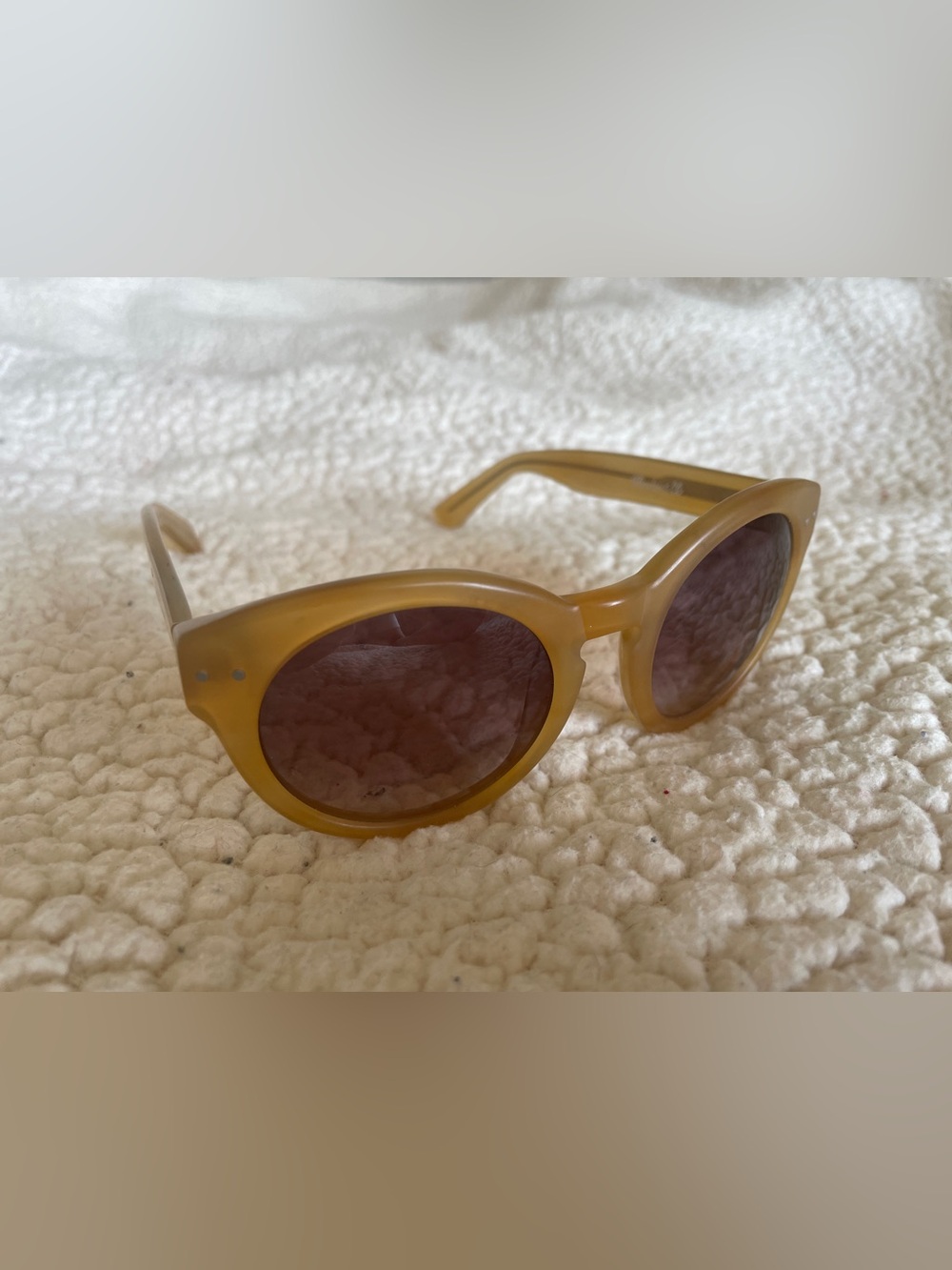 Classic Round Women’s Madewell Sunglasses